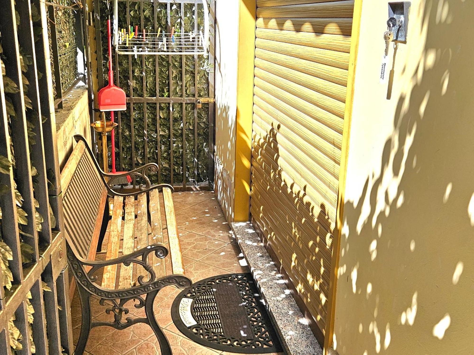 Tiziana Apartment Джардини Наксос Екстериор снимка